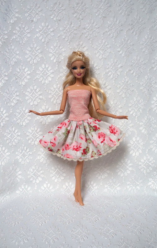 Letní natahovací šaty — foto 2