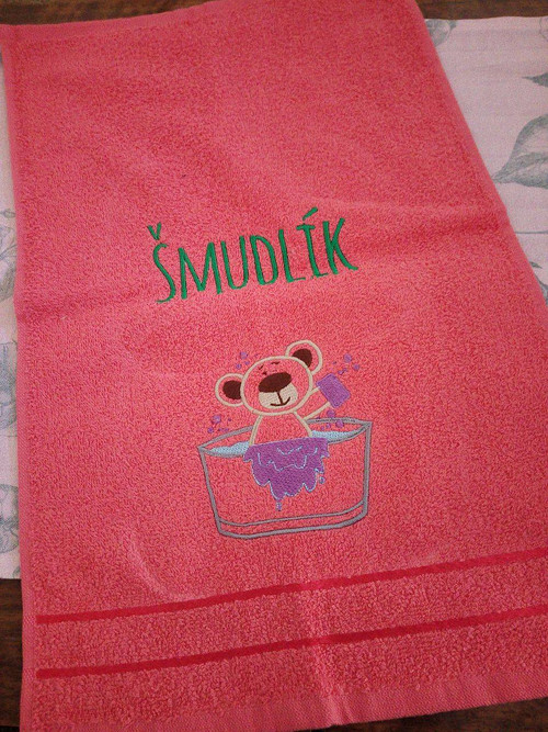 Ručník s výšivkou 50x30 cm — foto 4