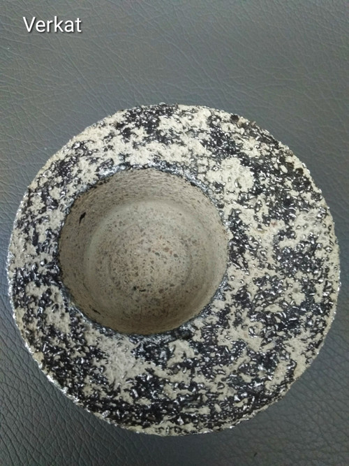 Betonový květináč — foto 3