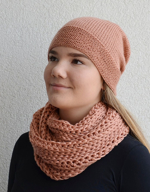 Dvojitý háčkovaný nákrčník lososový — foto 5