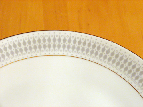 Drtivé jistoty - servírovací talíř — foto 2
