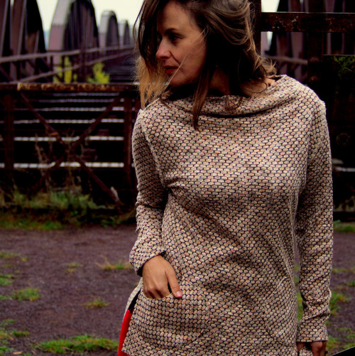 V medových plástvích - svetr — foto 5