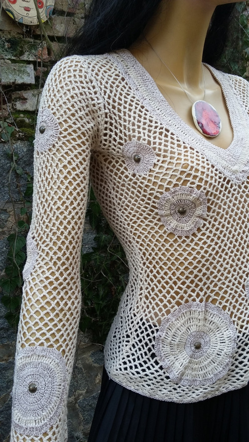 Háčkovaná krása, vel.S/M — foto 2