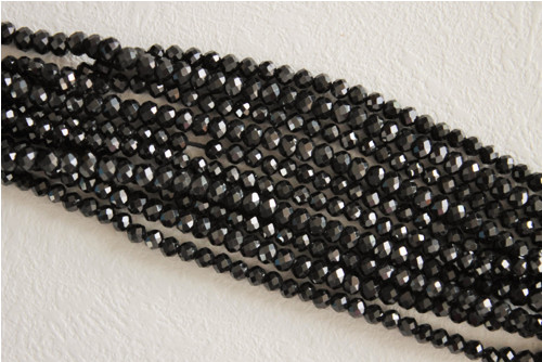 Spinel broušené 3mm/10ks — foto 2