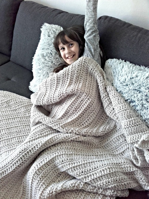 Háčkovaná HYGGE DEKA latté — foto 2