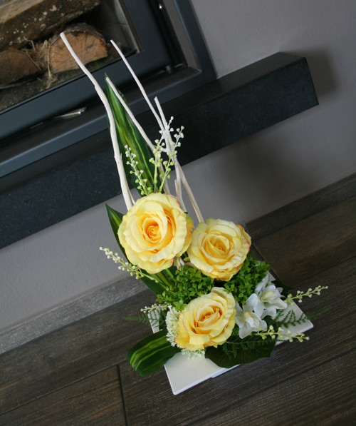 Ikebana s růžemi a orchidejemi — foto 4