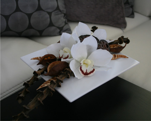 Tácek s orchidejemi v přírodním — foto 5