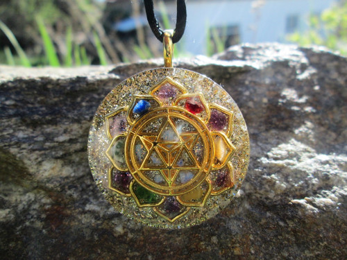 Org. šperk ,, Sri Yantra v čakrách " — foto 2