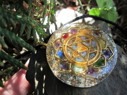 Org. šperk ,, Sri Yantra v čakrách " — foto 4