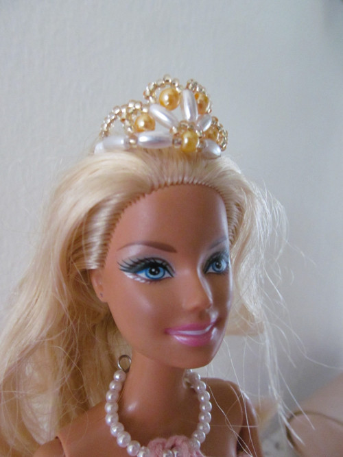 Čelenka pro Barbie - zlatá — foto 2