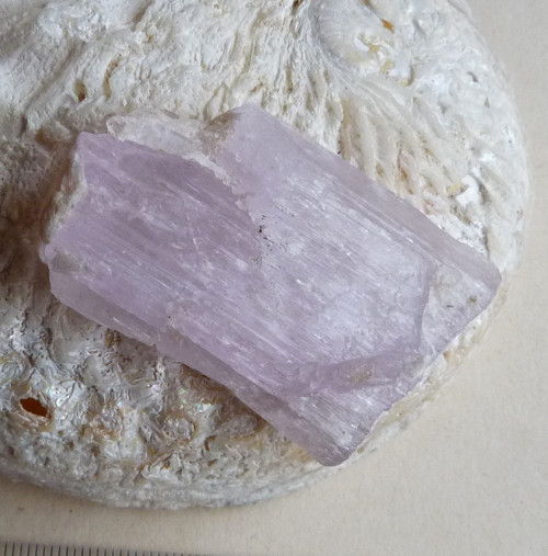 Kunzit extra - 4,8 cm, 33 g — foto 2
