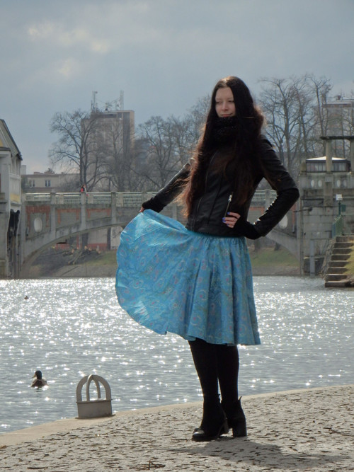 Opravdická kolová, modré paisley — foto 3