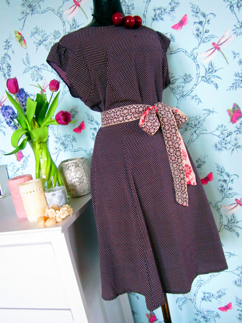 Šaty dots in violet — foto 2
