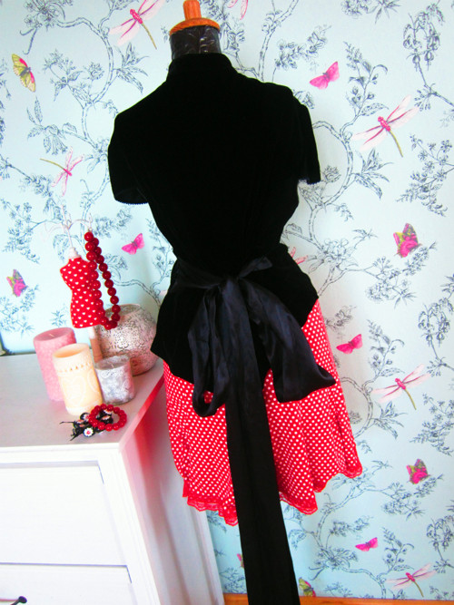 Sukénka red&dots — foto 3