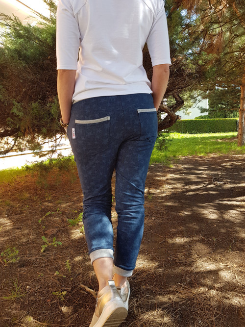 Tmavě modré přiléhavé — foto 2