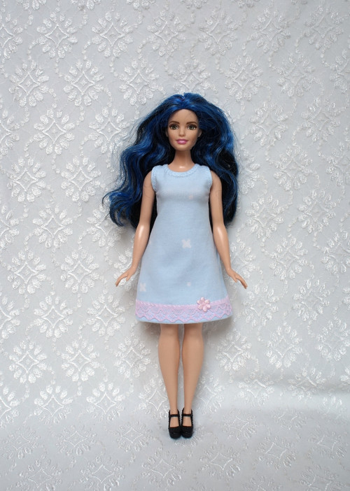 Šaty pro Barbie 2016 - curvy - baculku — foto 2