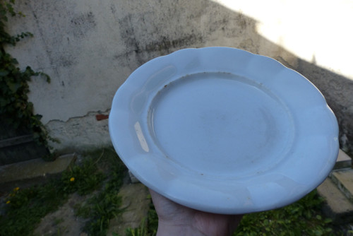 Starý selský silnostěnný talíř — foto 2