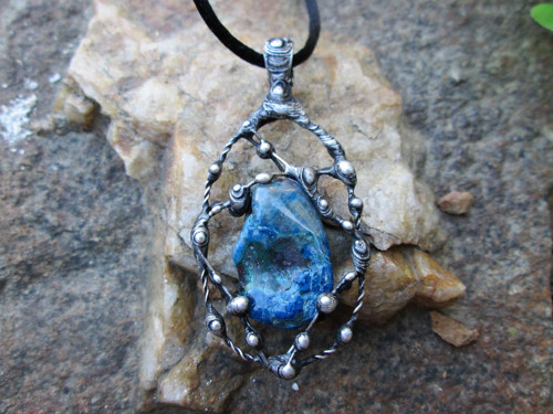 Cín. šperk ,, Třetí oko " — foto 3