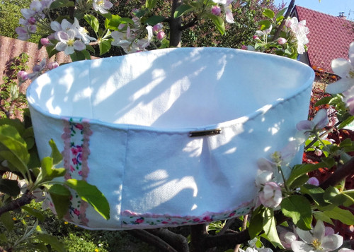 Bílý textilní košík Rose — foto 3