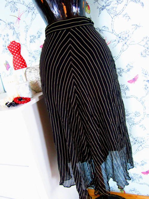 Hedvábná sukně luxusní — foto 2
