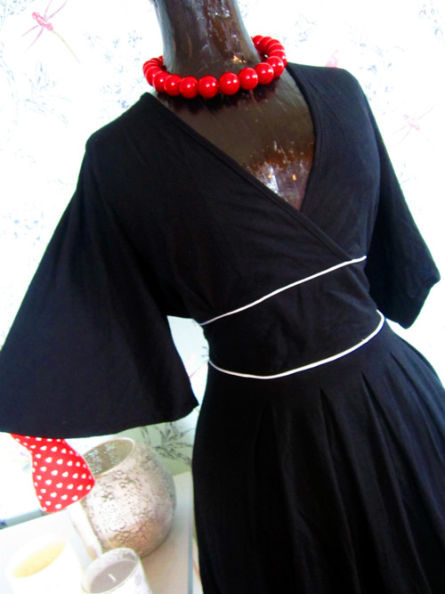 Little black dress — foto 2