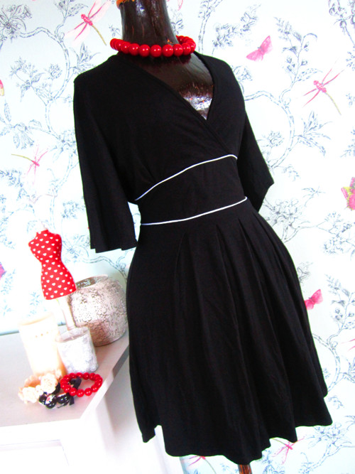 Little black dress — foto 3