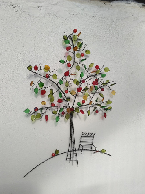 Posezení pod jabloní — foto 3