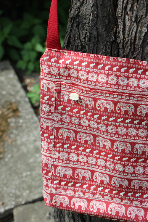 Crossbody- Červení sloni — foto 4