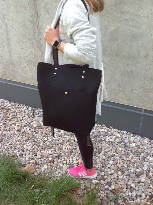 Black backpack — foto 3