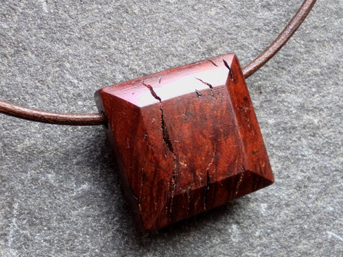 Dřevěný šperk - Jarrah — foto 3