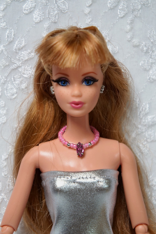 Šperk pro Barbie s kamínkem — foto 2