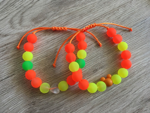 Barevný neonový náramek s Mickey — foto 3