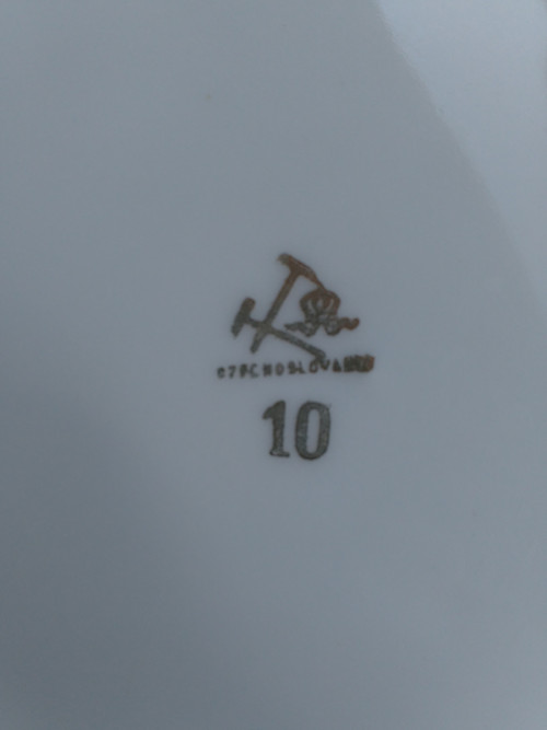 Hluboké porcelánové talíře — foto 2