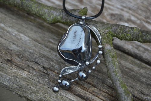 Hematitový amulet — foto 4