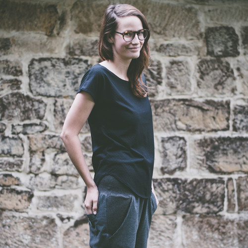 Triko MUNE, černé s puntíky — foto 2