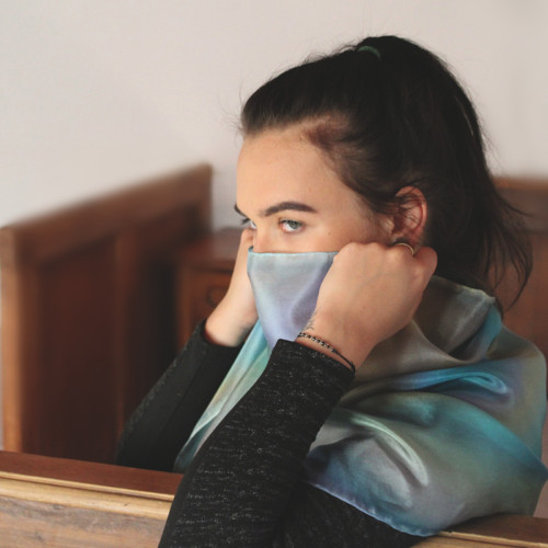 Hedvábný šál - Olej na vodě — foto 3