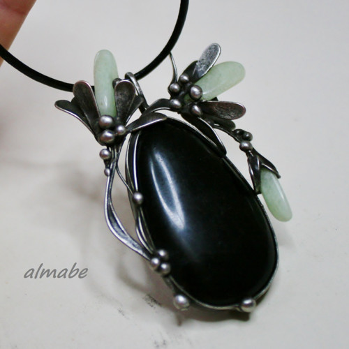Apačské slzy (obsidián a chryzopál)) — foto 3