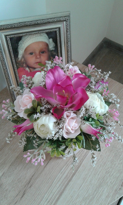 Eustoma a růže — foto 3