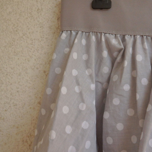 Opravdická kolová, šedé puntíky — foto 3