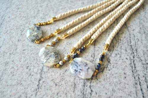 Náhrdelník Gold Magnesite Thin Rope Opal — foto 3