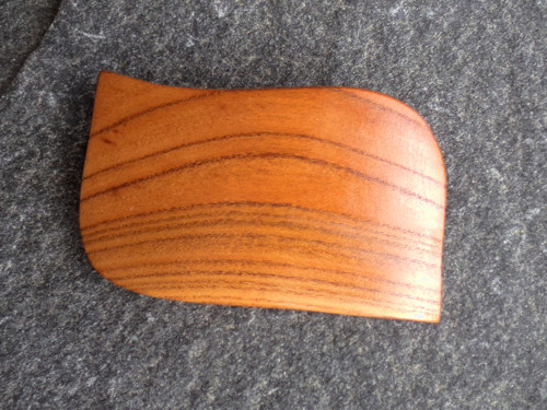 Dřevěná brož - broskvoň — foto 2