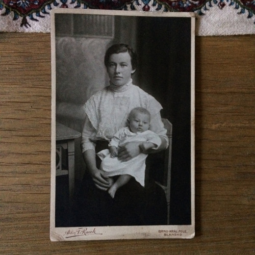 Maminka se synem - kabinetka — foto 4