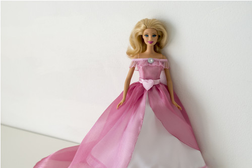 Šaty pro Barbie — foto 4