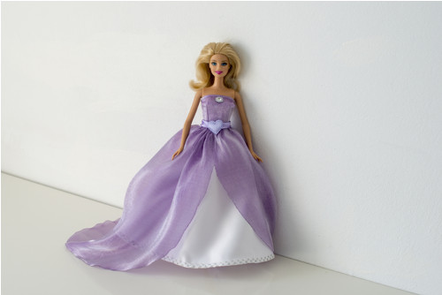 Šaty pro Barbie — foto 4