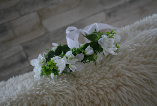 Květinový věneček bílý — foto 2