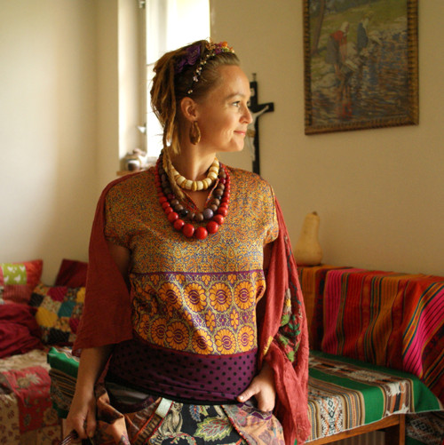 "Frída Kahló" brokátový RECY top — foto 2