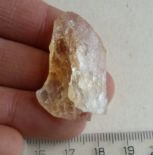 Citrín surový - 3,6 cm — foto 2