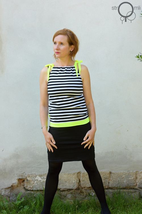 Sukénka černá, vel. S — foto 2