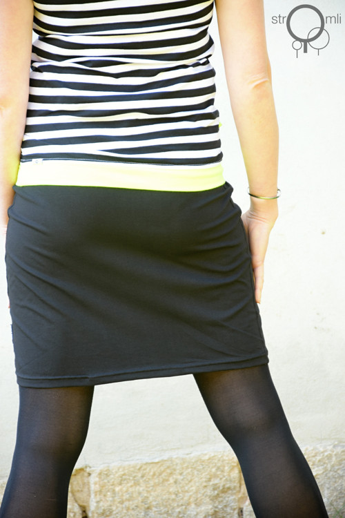Sukénka černá, vel. S — foto 3