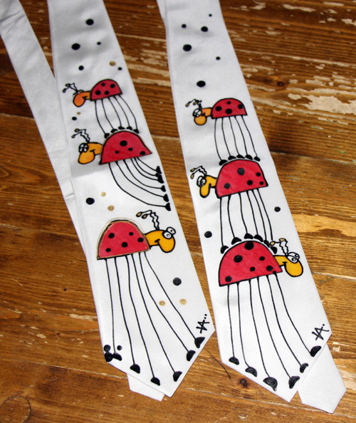 Berušková kravata SKLADEM — foto 2